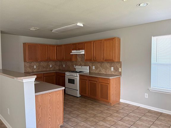 4th image of 11423 Sugar Bowl Dr
