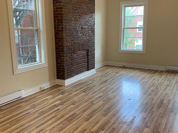 2nd image of 218 S Saint Clair St APT 2