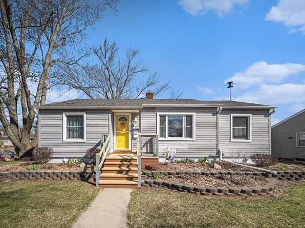 701 Center Dr, Tecumseh, MI 49286