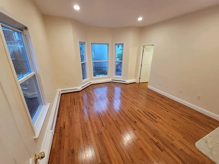 23 Tufts St #1 — Photo 6