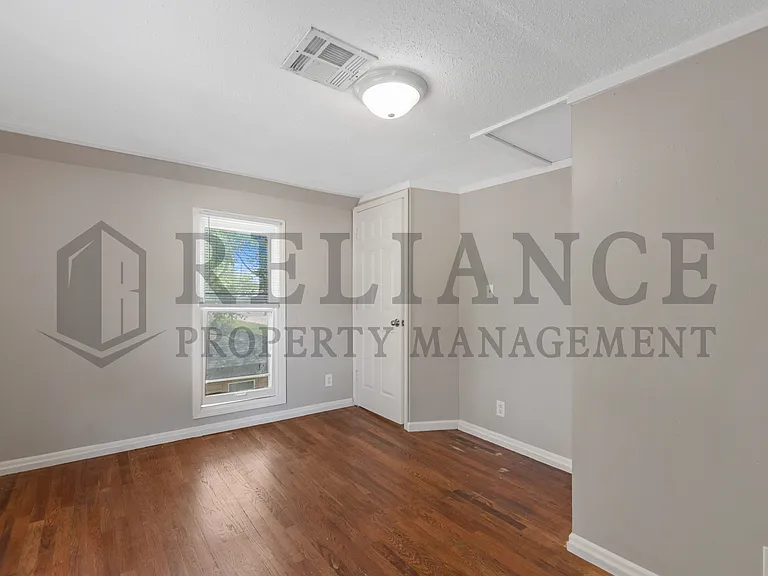 826 W Mentor Ave — Photo 10