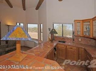 7777 N Artesiano Rd, Tucson, AZ 85743