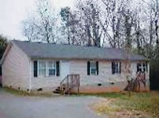 311 39th St SW #A, Hickory, NC 28602