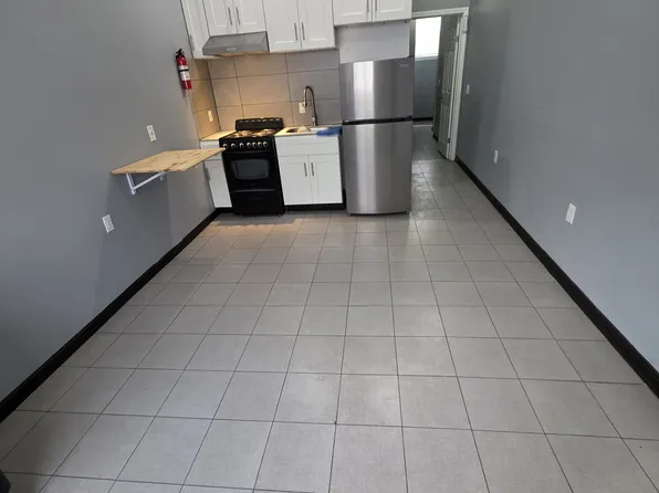 190 Washington St #2, Newburgh, NY 12550