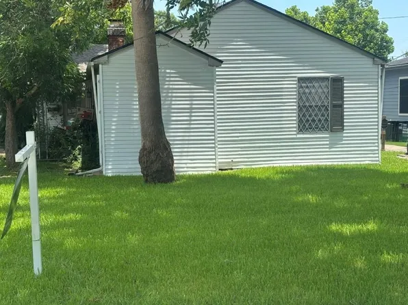 417 S Kansas St, La Porte, TX 77571