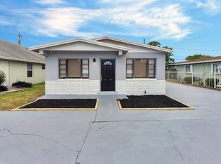 959 W 4th St, Riviera Beach, FL 33404