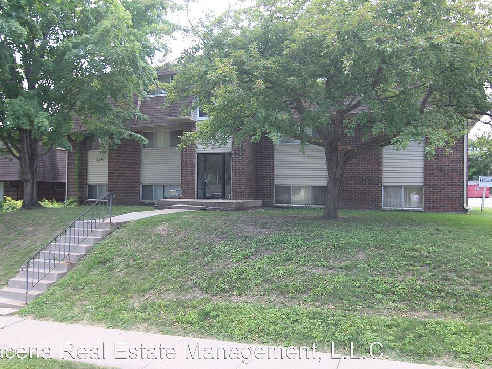 1st image of 914 20th Avenue Pl APT 2