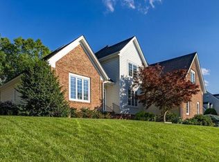 2624 Windwood Dr, Winchester, VA 22601