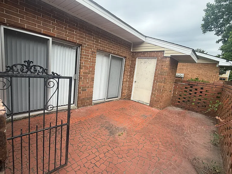 215 Westcliff Cir #C — Photo 18