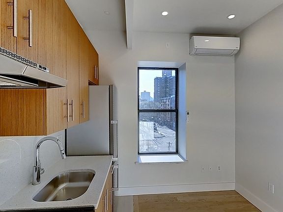 5th image of 76 E 1st St #4BE
