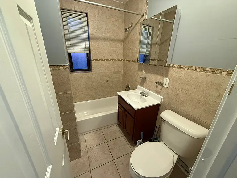 42 W 29th St #42E — Photo 10