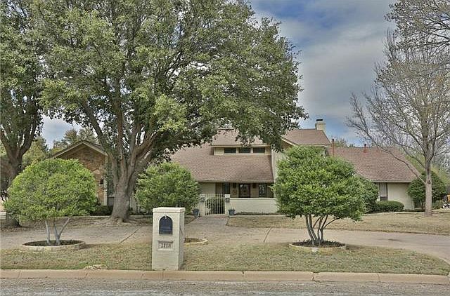 1st image of 2118 Gathright Dr