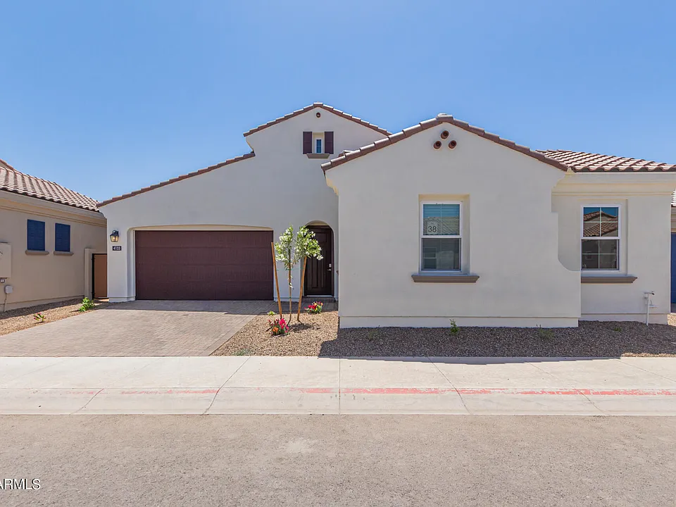 4133 E Las Colinas Dr