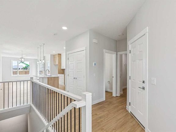 5th image of 73 N Southborough Sq