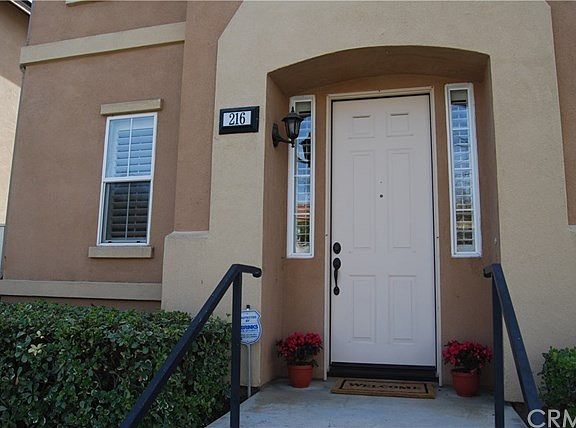 3rd image of 216 Kensington Park