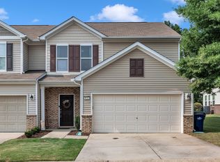 8111 Yaxley Hall Dr, Raleigh, NC 27616