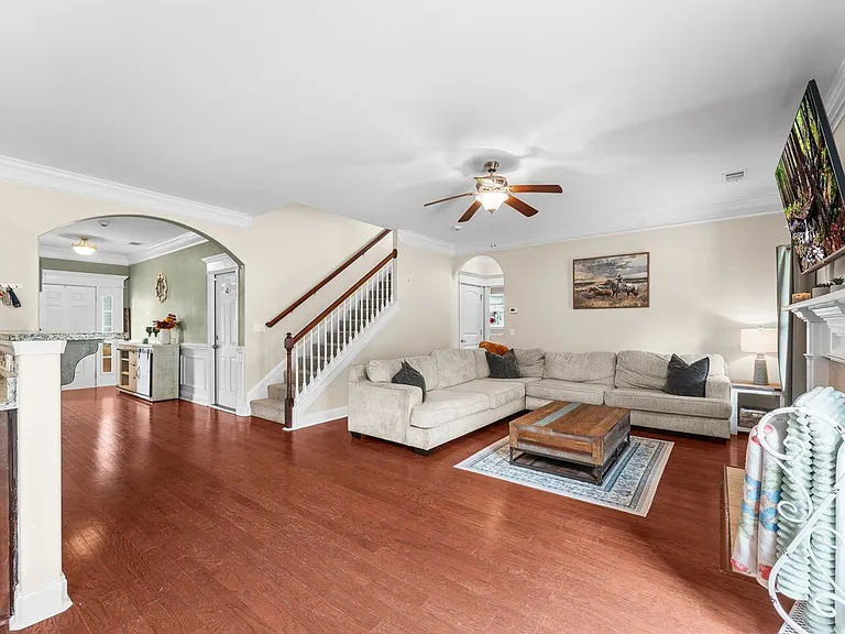 108 Saratoga Dr — Photo 7