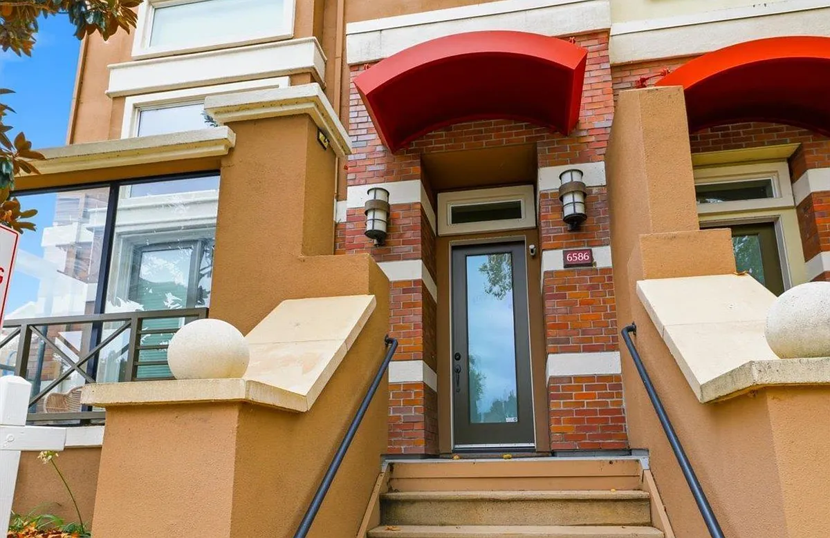 3 bed, 3.0 bath, 1923 sqft, $4,500 — Photo 2