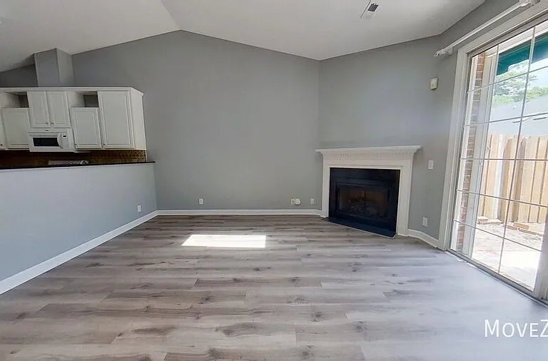 5006 Carleton Dr #94 — Photo 13