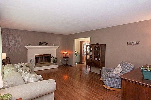 3rd image of 2705 35th St