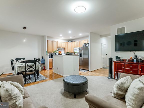 2nd image of 11 Peppermint Dr