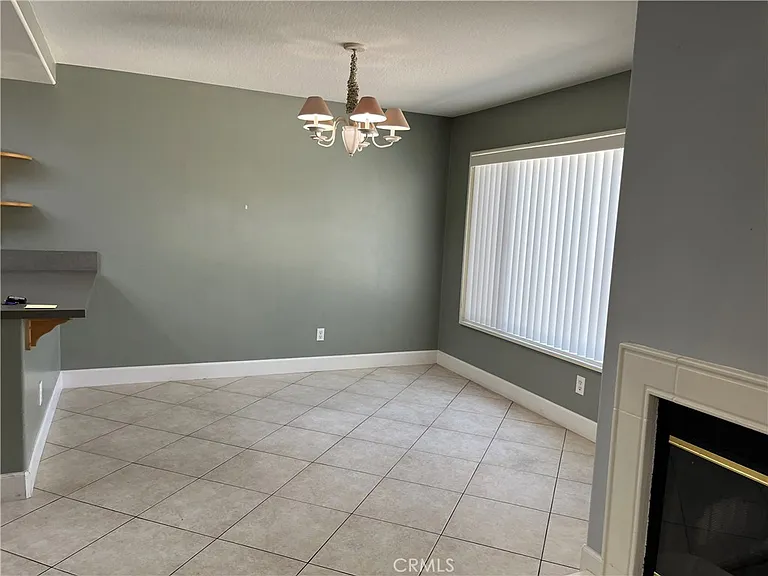 24305 Airporter Way — Photo 7