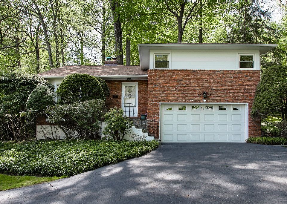 1st image of 44 Abington Ave