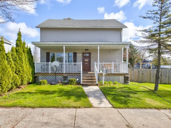 602 Terrace Ave, Marinette, WI 54143