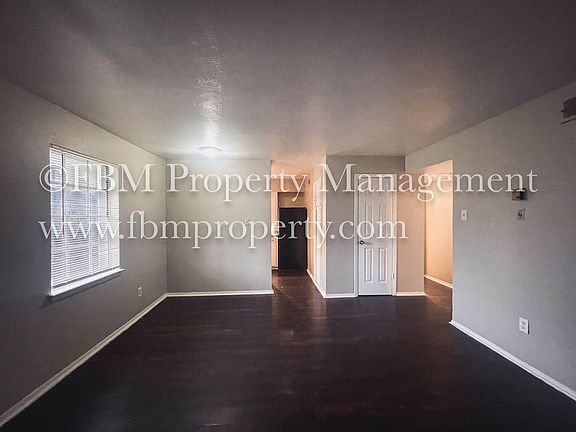 3rd image of 1500 E Beverly Dr APT 214