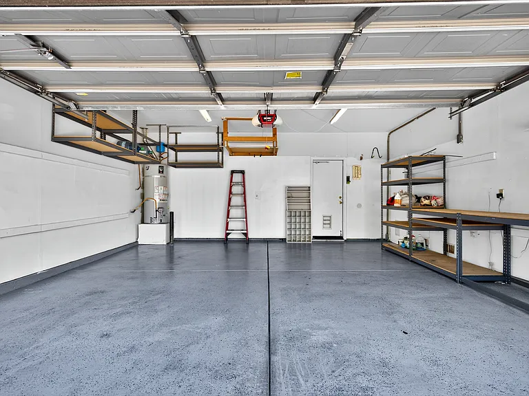 5230 Bay St — Photo 54