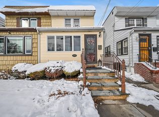 204-11 34th Ave, Bayside, NY 11361