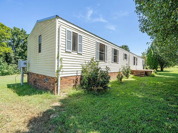 3rd image of 118 Charlie Ln