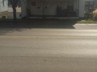 65 E Main St, New Concord, OH 43762