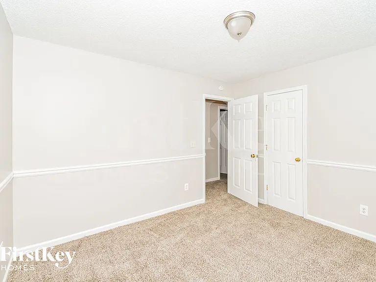 209 Oakwood Pl — Photo 13