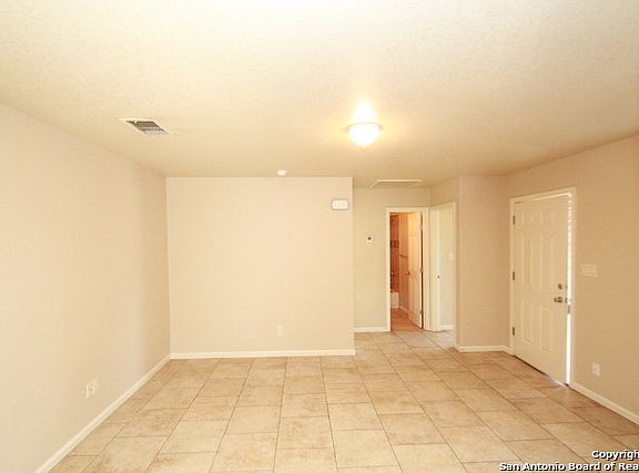 5th image of 415 Susanwood Dr