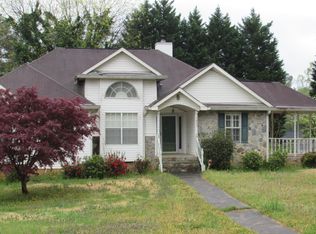 1880 Dove Dr SW, Atlanta, GA 30331