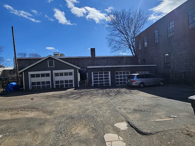 30 Fox St #2B — Photo 11