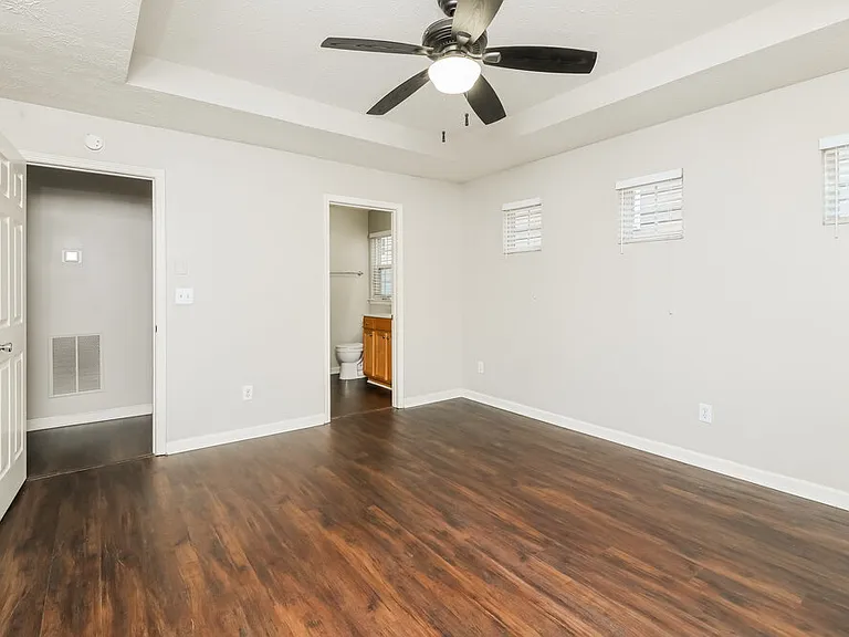 320 Arrowhead Dr — Photo 12