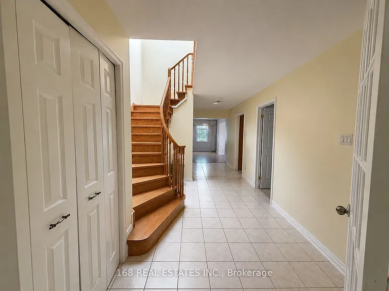 36 Artillery St — Photo 4