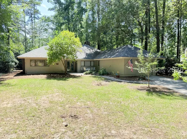 3 Deerfield Rd, Hilton Head Island, SC 29926