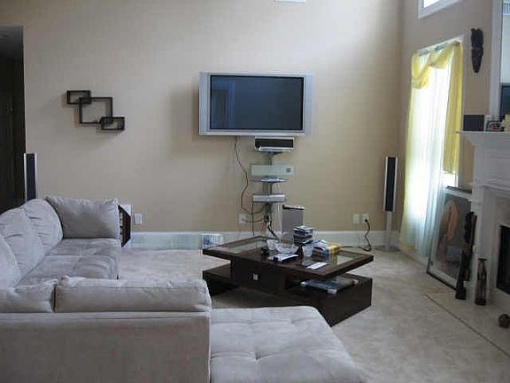 4th image of 8088 Revere Dr