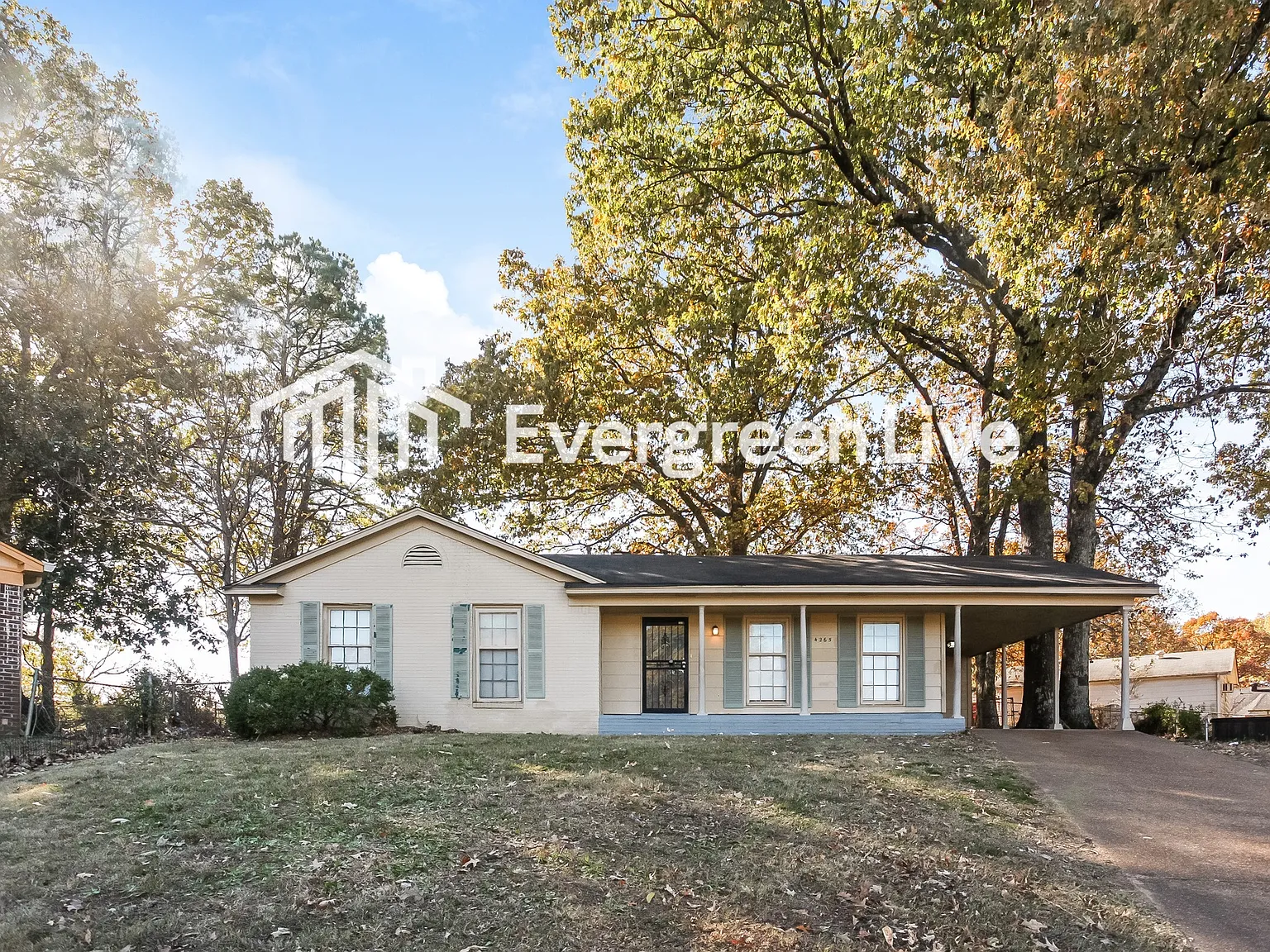 3 bed, 2.0 bath, 1382 sqft, $1,195 — Photo 1
