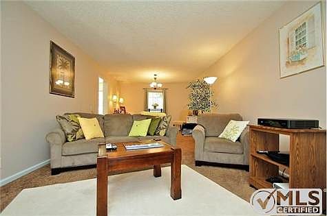 3rd image of 2152 Bauling Ln