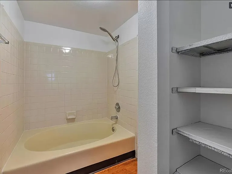 942 S Walden St #202 — Photo 14