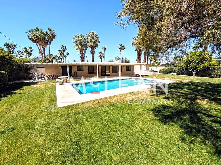 2737 E Plaimor Ave — Photo 15