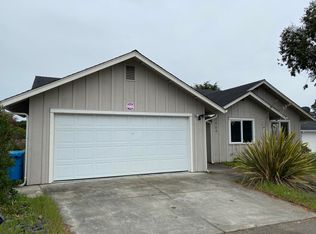 1964 Peninsula Dr, Arcata, CA 95521