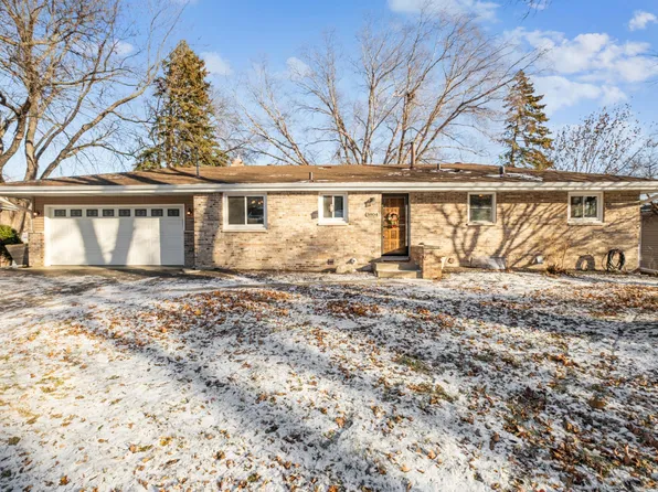 5904 Meadow Lake Rd W, New Hope, MN 55428