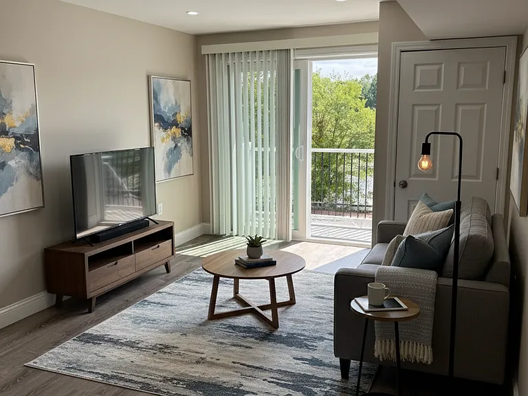 Pondsview Apartments — Photo 63
