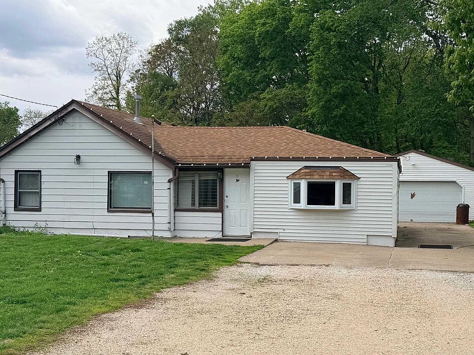 1st image of 145 Fandel Dr