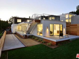 1646 Waterloo St, Los Angeles, CA 90026